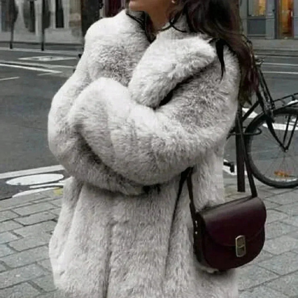 Grey Casual Women's Fluffy Collar Coat - Picture 2 of 5